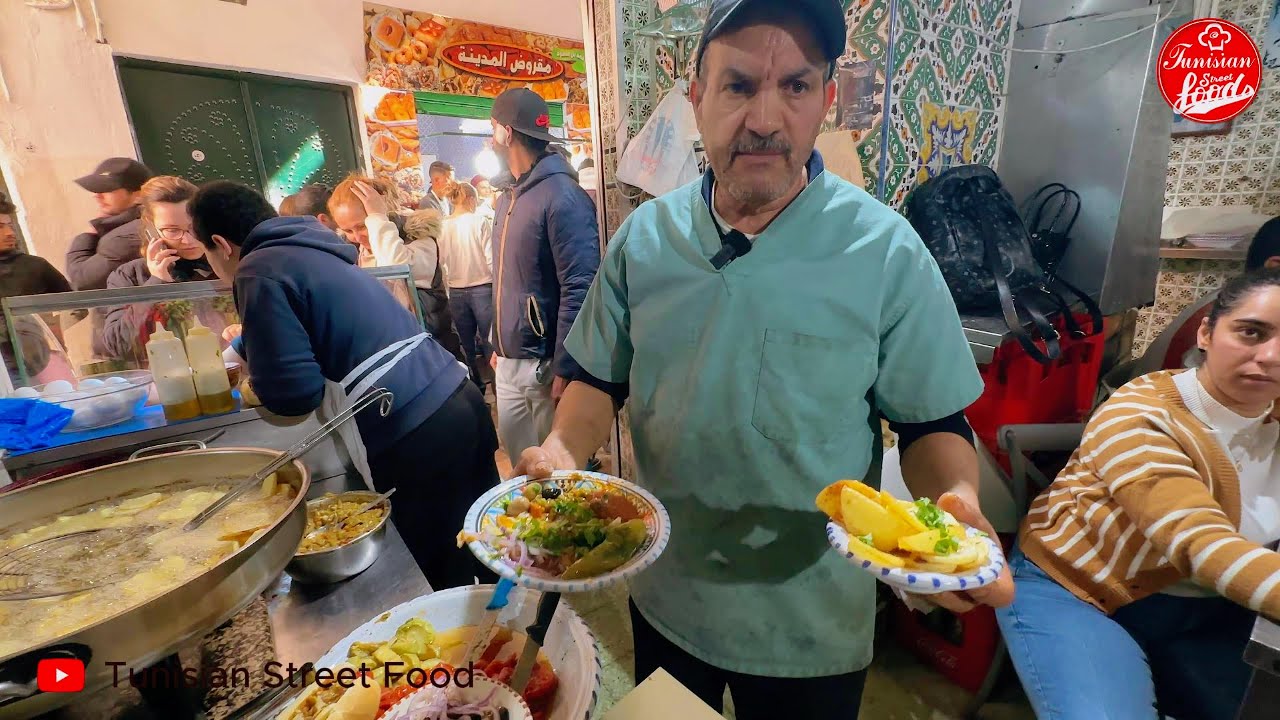 The best Tunisian street food in the old city : KAFTAJI