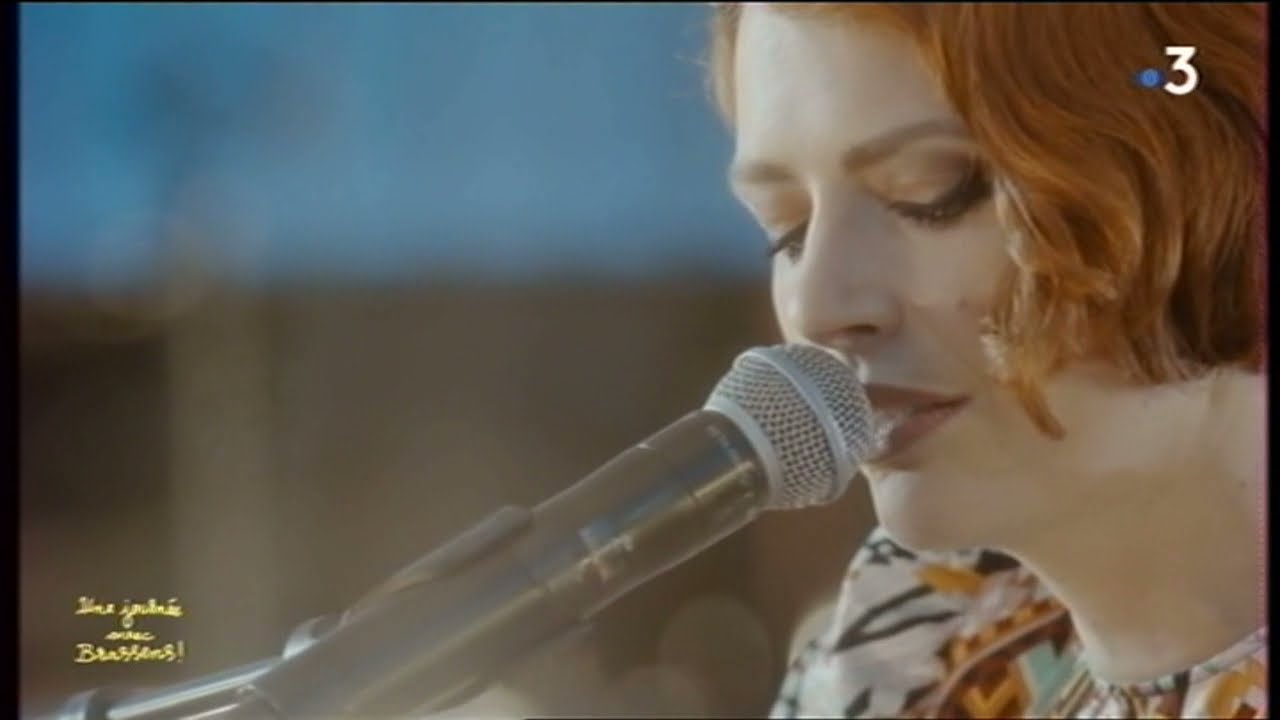 Elodie Frégé 