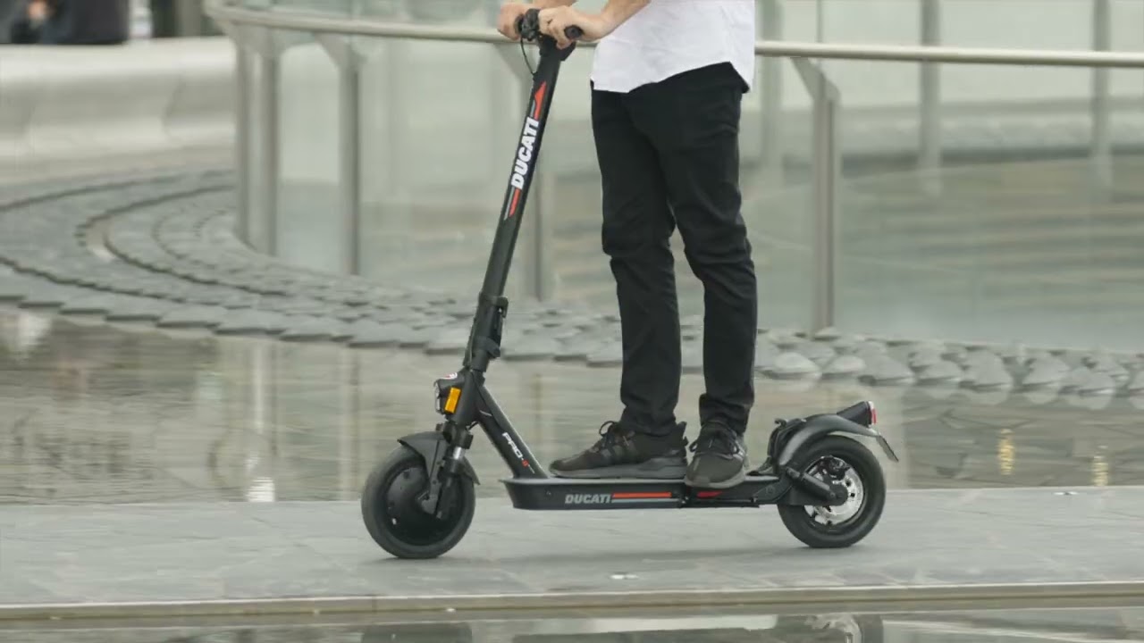 Trottinette &Eacute;lectrique Ducati Pro-II Evo (Lifestyle)