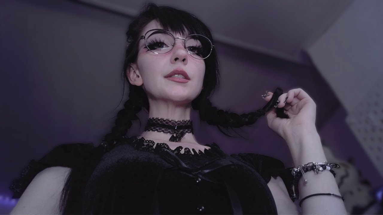asmr ☾ making your neck tingle (literally) 🧛🏻‍♀️ lap pov: vampire girl roleplay