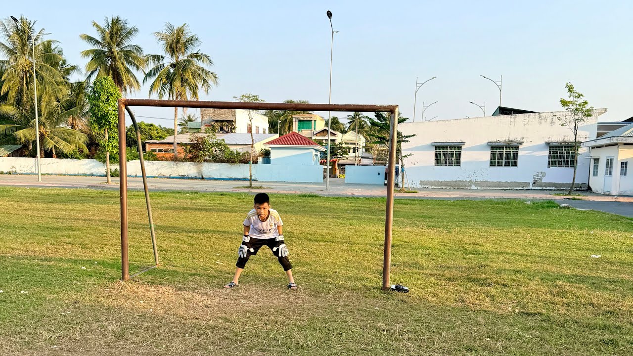 ☄️PiPiTv Thử Thách Chụp Bóng như Anh Trung Kiên!....😎