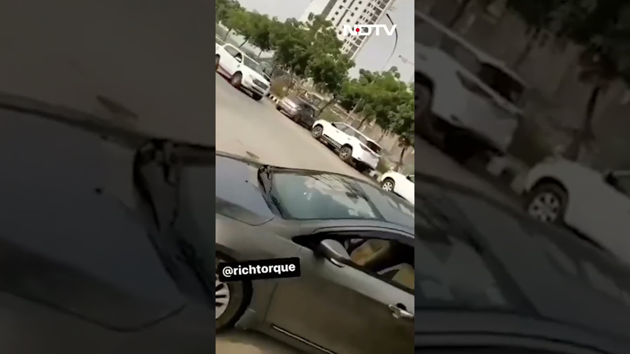 Video: Noida College Students Do Drift Stunt In 2 SUVs, Cops Investigating