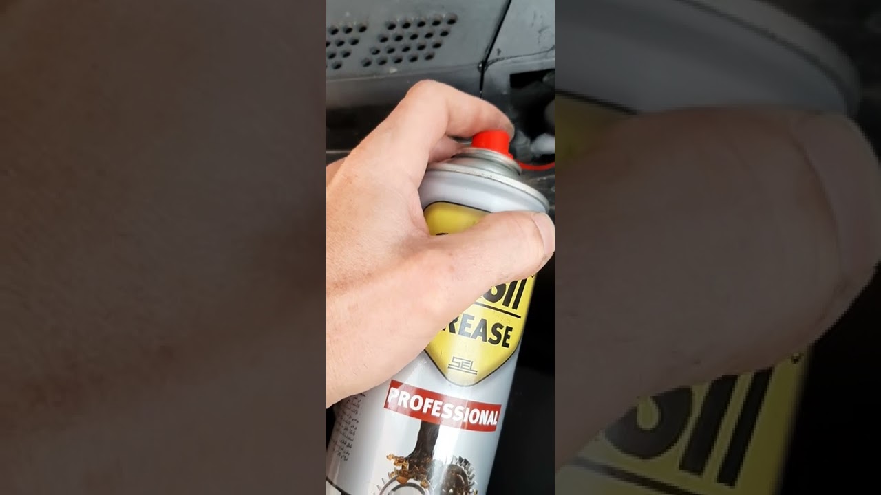 Honda civic fd6 amortisör kule başlarından gelen sesi kesmek için sıvı gres yağ.