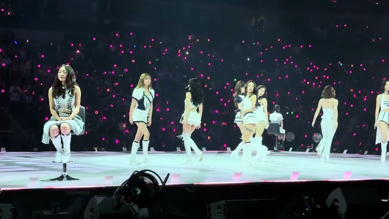 TWICE - STRATEGY (DALLAS DAY 1 - THIS IS FOR WORLD TOUR 2026) - 310126