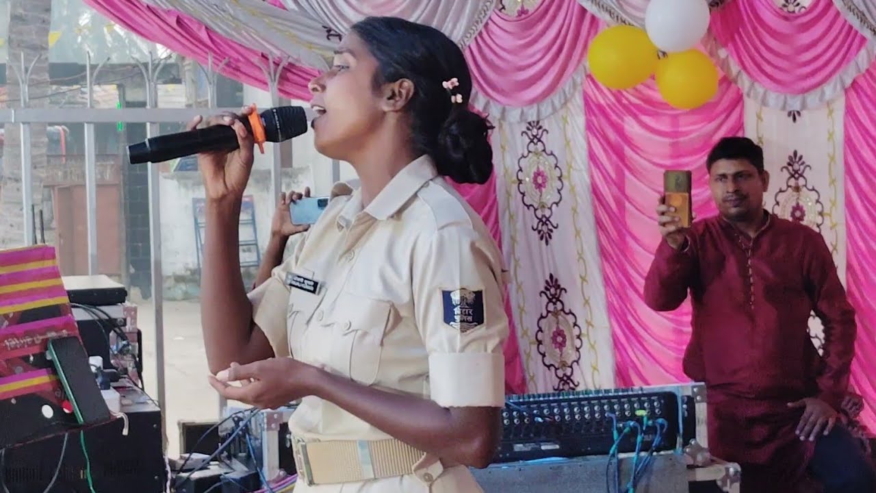 लेडिस पुलिस छठ गीत गाकर के हुआ वायरल सुपौल पिपरा गांधी मैदान चादर उधारी जब देख ले हो दीनानाथ Supaul