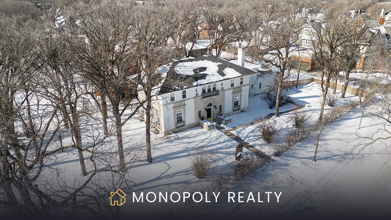 25 Ruskin Row l Luxury Hidden GEM in Winnipeg, MB