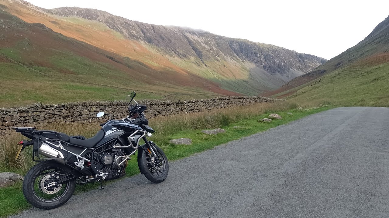 Triumph Tiger 900 GT Pro. Honister pass.