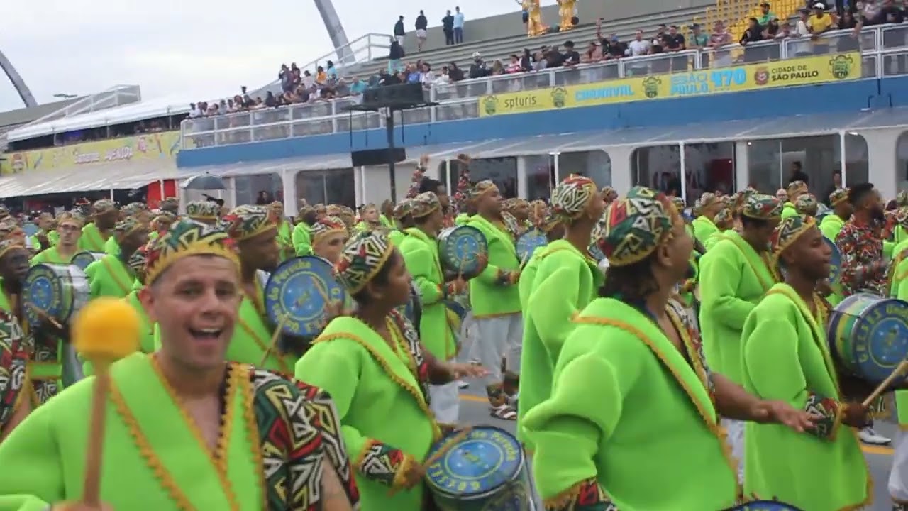 DESFILE OFICIAL CARNAVAL 2024 UNIDOS DO PERUCHE BATERIA