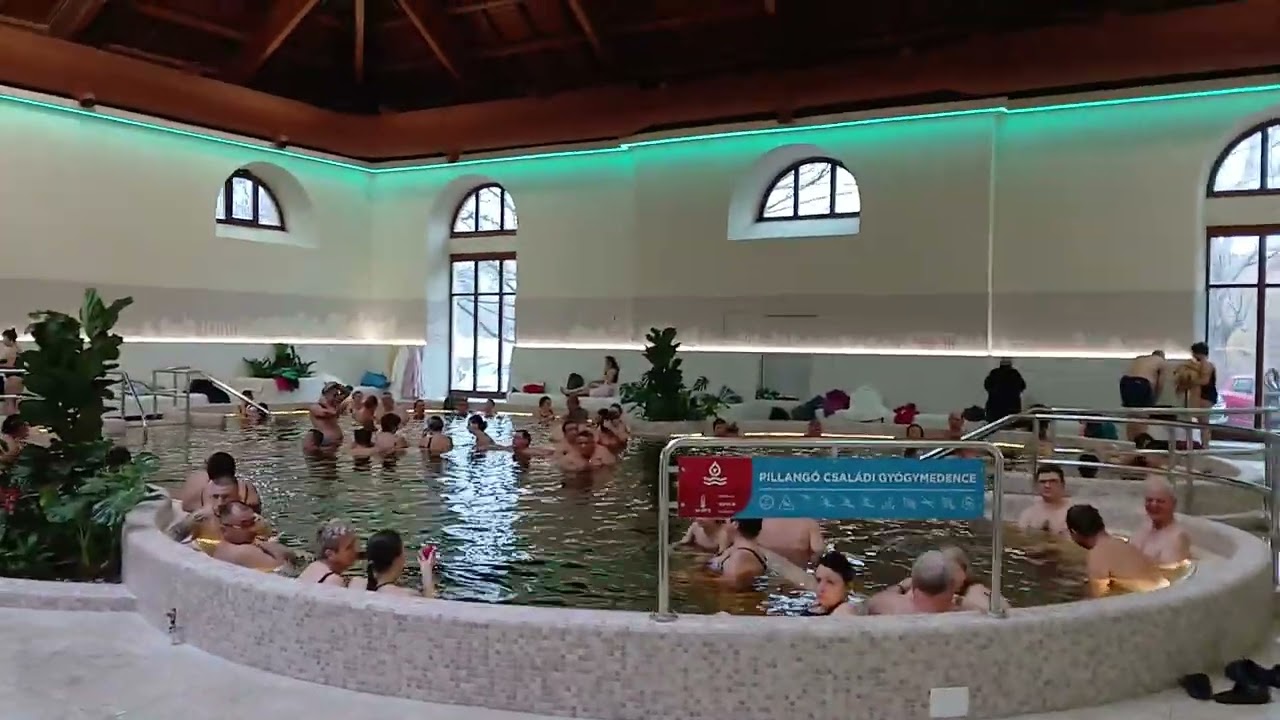 A fost inaugurată zona #piscinelor #termale #acoperite de la #Băile #Gyula, reconstruită anul acesta