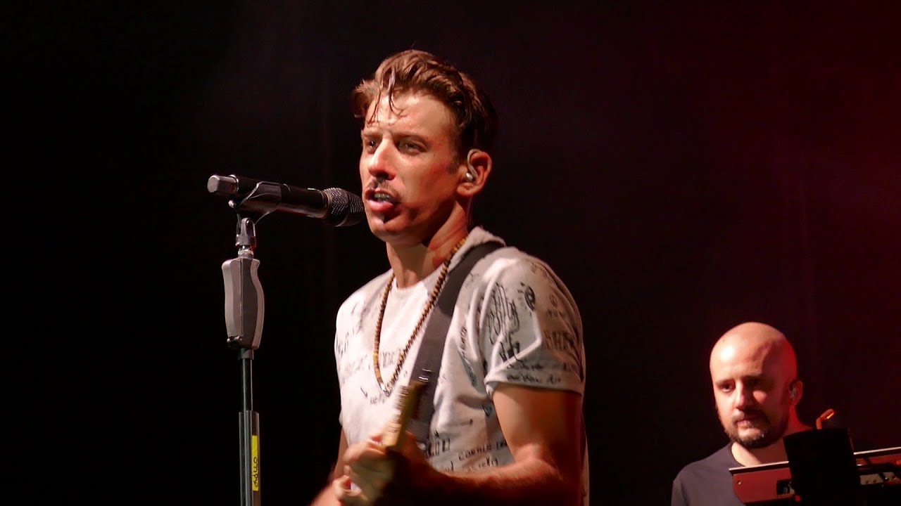 Francesco Gabbani - Il bambino col fucile (Live @ Villafranca di Verona 2018)