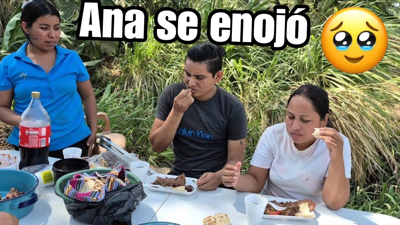En pleno almuerzo la cosa se puso fea empezar0n a discutir¡¡r😡🥹