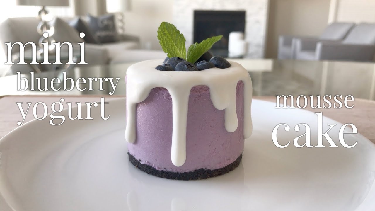 Mini Blueberry Yogurt Keto Mousse Cake