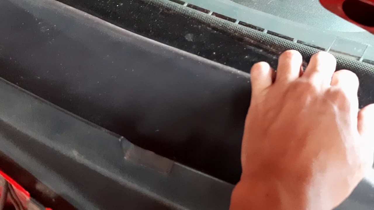 Esta Entrando Aguá Dentro do Carro