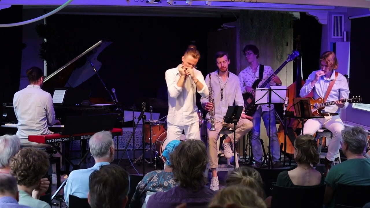 Gerben Schenk - The Lake (live tijdens eindexamen)