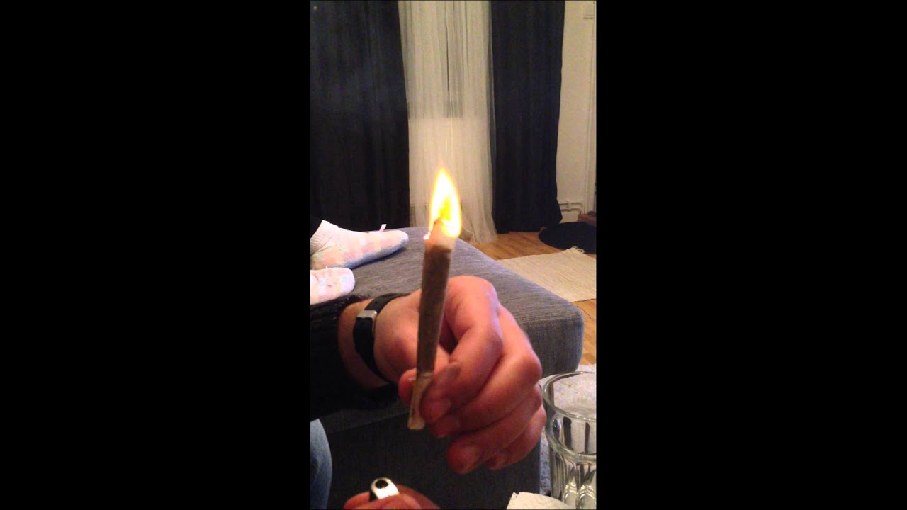 The best way to light a joint