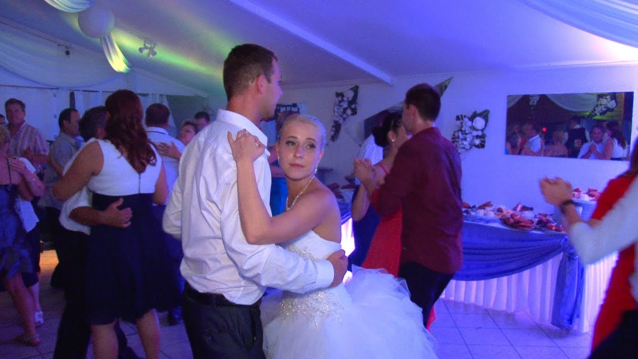 Anita és Róbert Esküvője, Mulatós