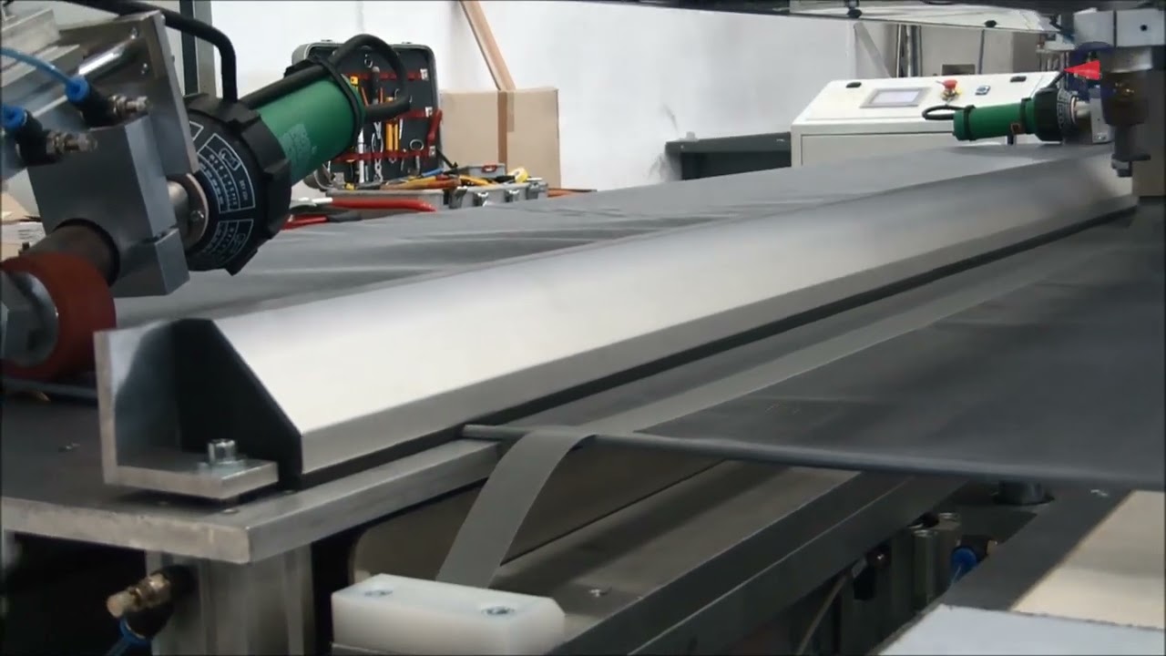 SM-500-ZA | Automatic cutting and welding machine for retractabe insect screens
