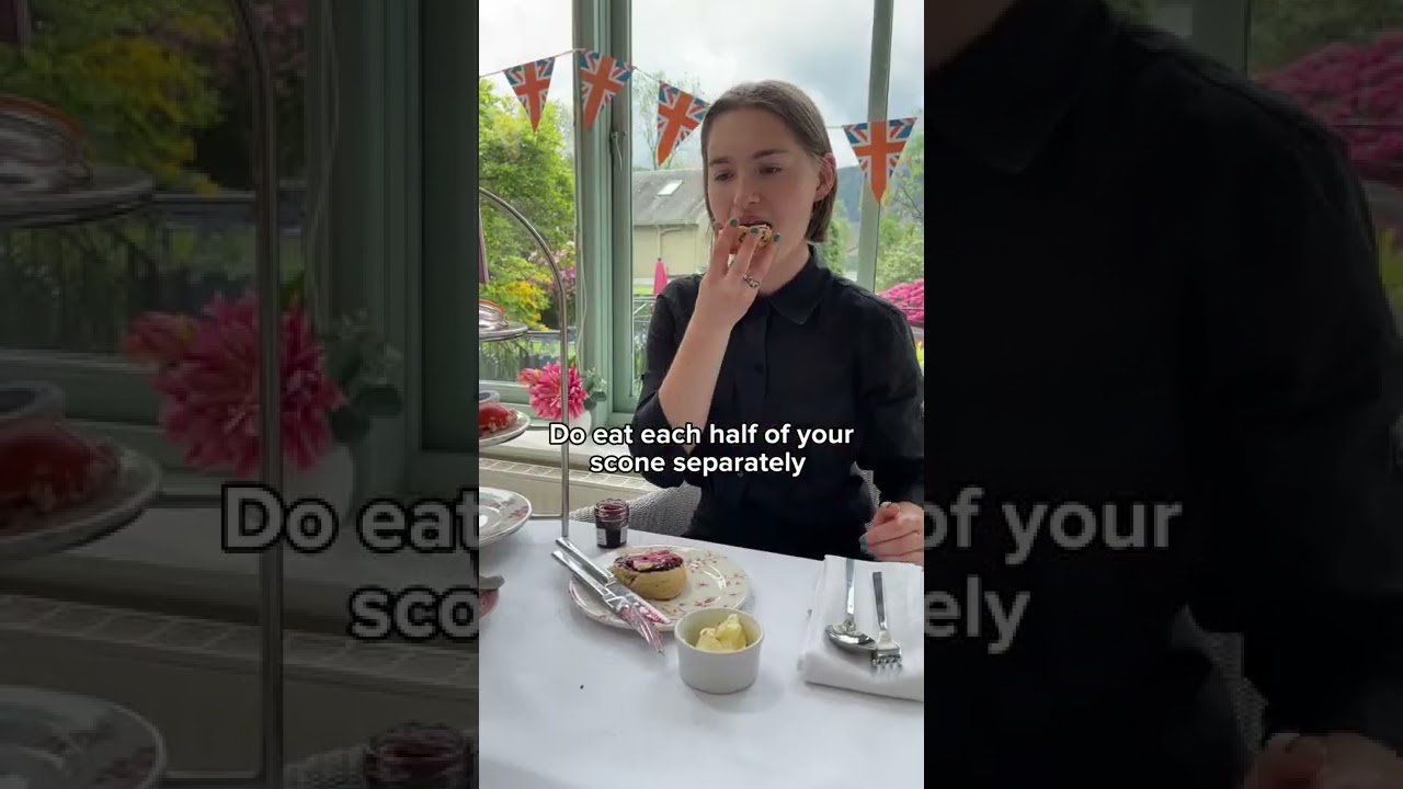 Afternoon tea etiquette