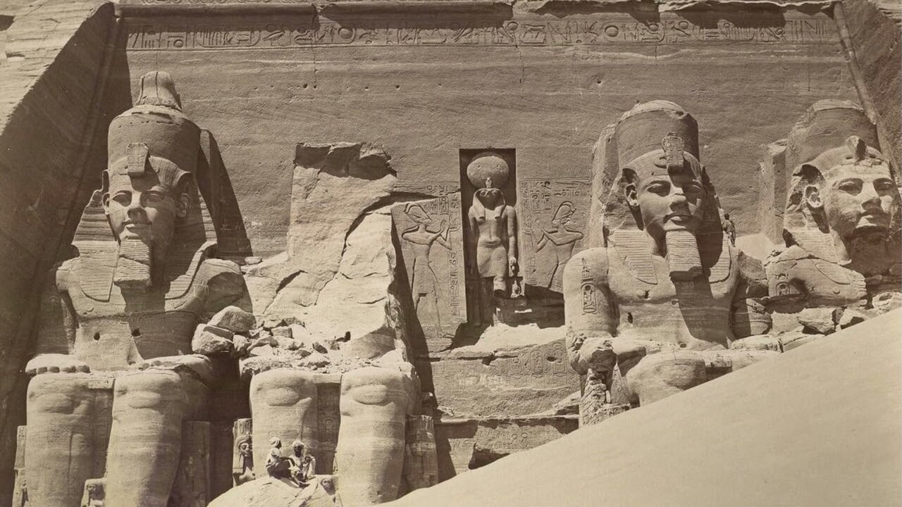 Dramatic music with elements of Egypt