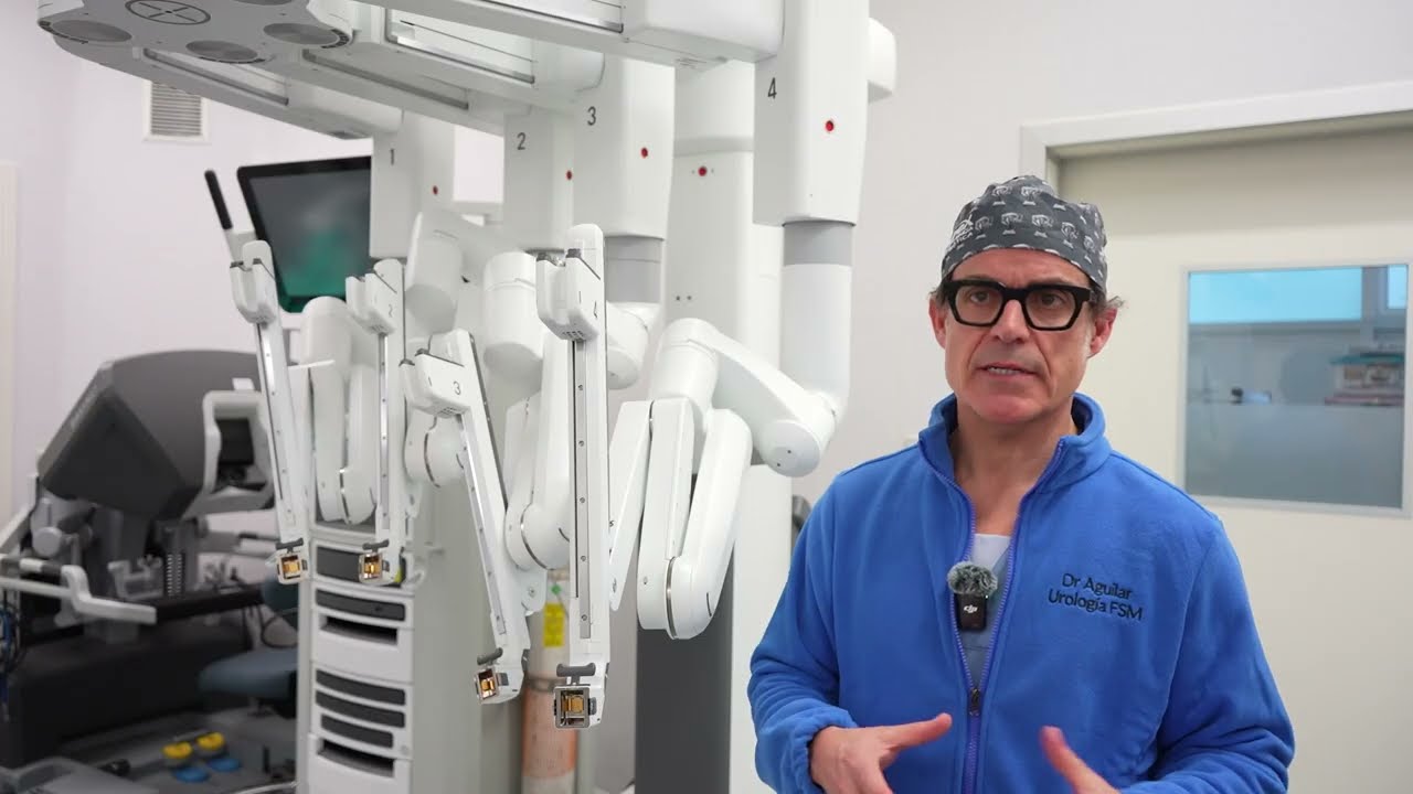Primera operació d'urologia robòtica da Vinci pel Dr. Aguilar
