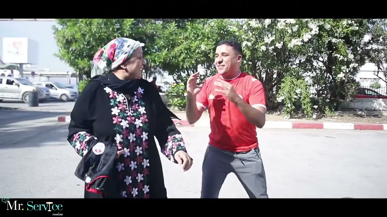 كي تمشي انت و أمك بش تتفرجو في ماتش تونس 🇹🇳😂😂