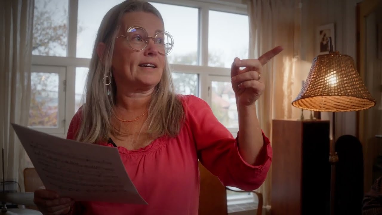 MARTINA ALMGREN TOP MAJESTIC (trailer)