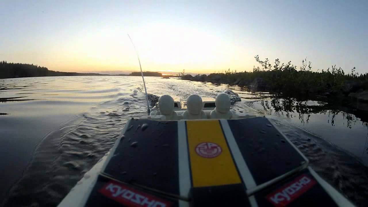 Kyosho Jetstream 800 rc boat