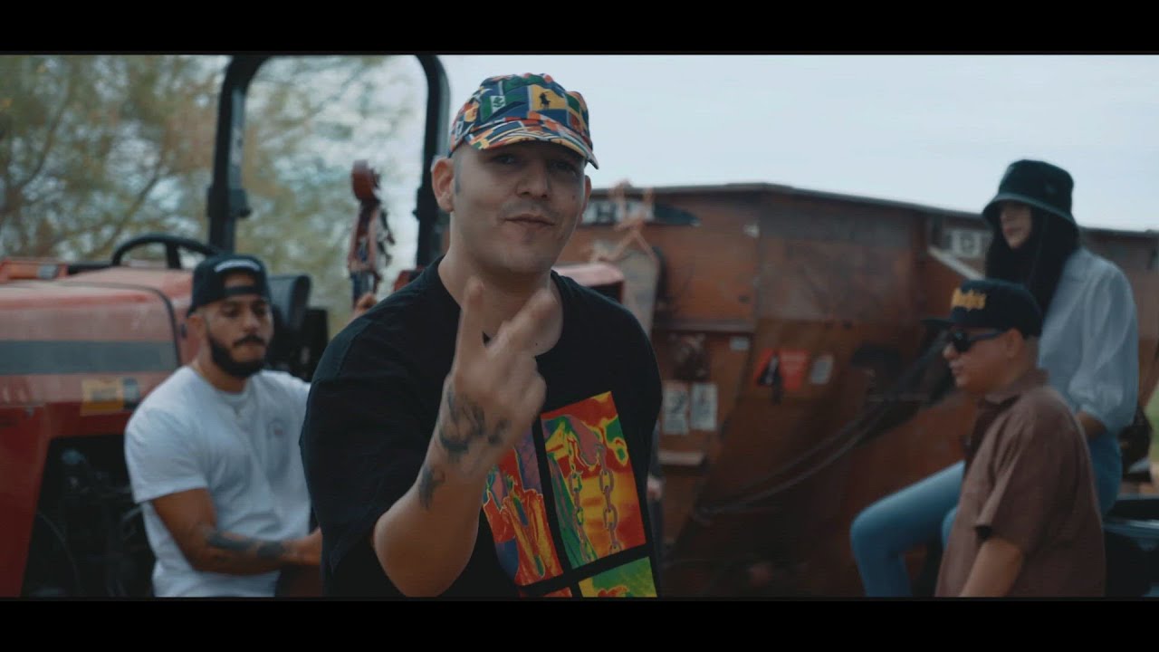 La Plebada ft Elote El Bárbaro - Bien Jalado (Video Oficial)