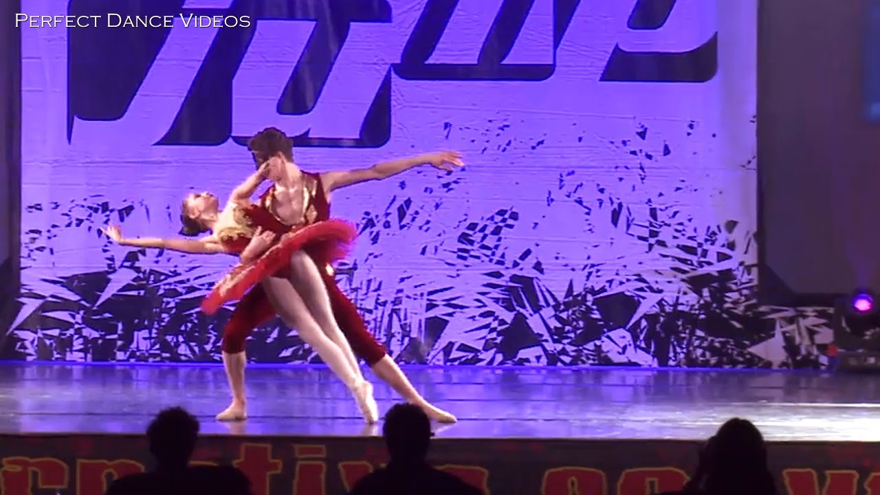 Harlequinade Pas De Deux. Briar Nolet, Myles Erlick