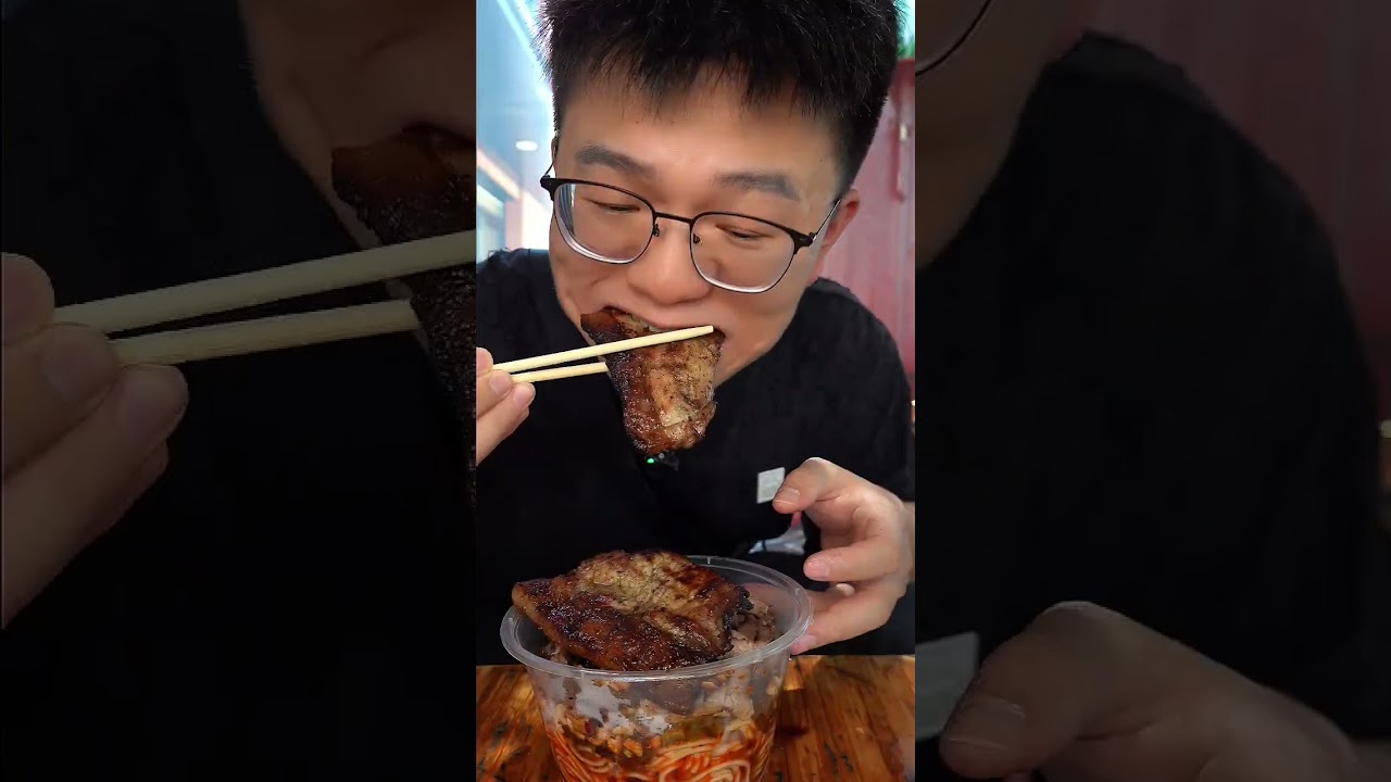 烟熏火燎柴火猛烧，这才是专属于云南人的浪漫 #寻味烟火气 #美食分享