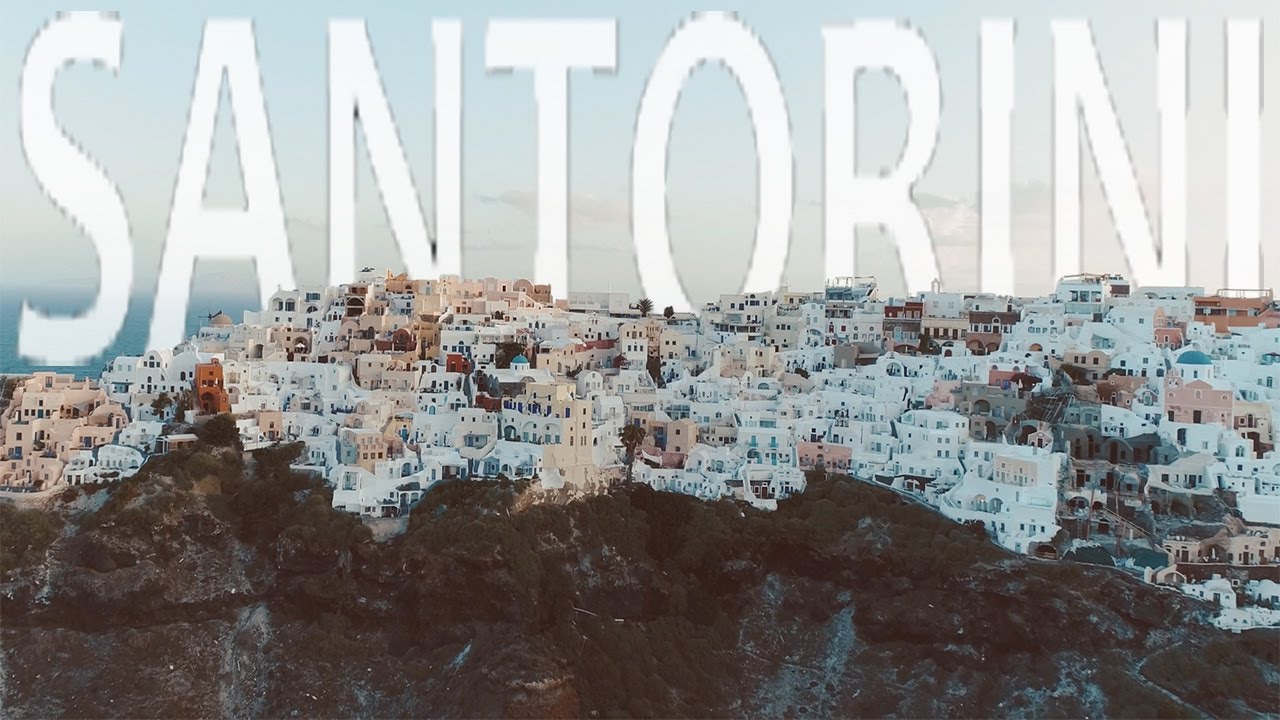 Santorini: 1 day in the crater of a volcano turned island in Greece