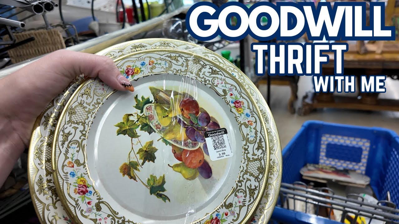 Thrift With Me at GOODWILL | Crazy Lamp Lady | Reselling
