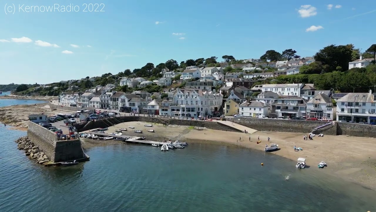 Across the harbour to the Ship & Castle Hotel