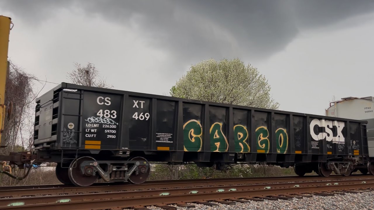 CSX 920 Leads Long CSX M492-08 NB Manifest Train With Mid DPU Florence SC With Storms In The Area ⛈️