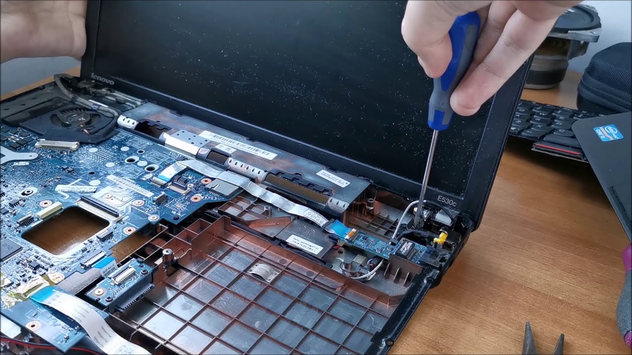 How to fix the hinges on a Lenovo ThinkPad Edge E530c laptop