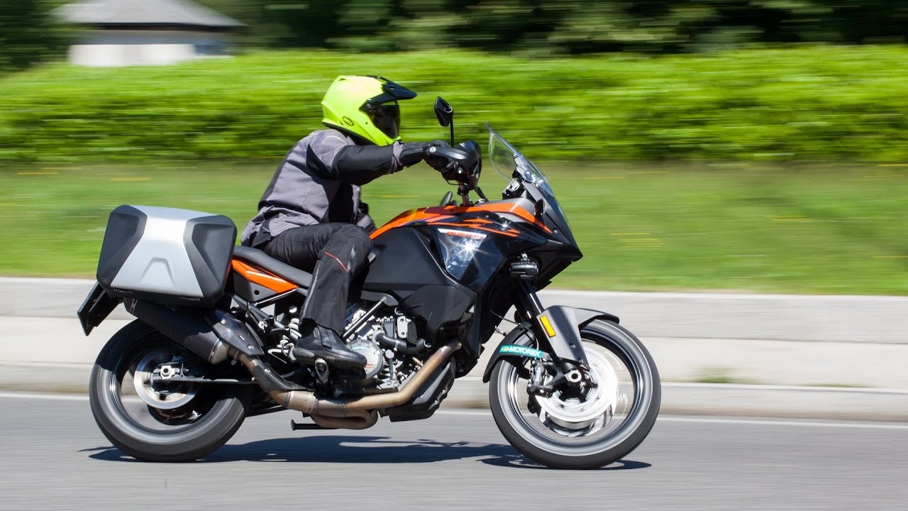test KTM Adventure 1090 S