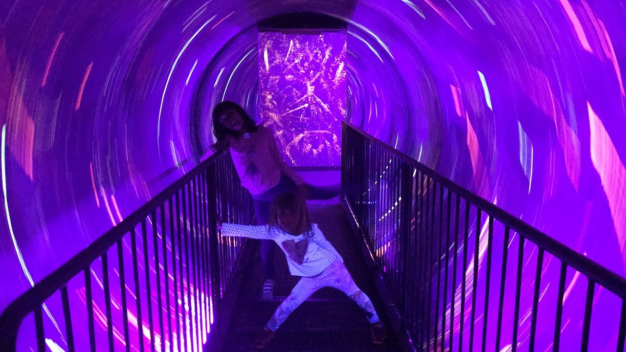 ACCROCHEZ-VOUS, ÇA TOURNE !! • Studio Bubble Tea