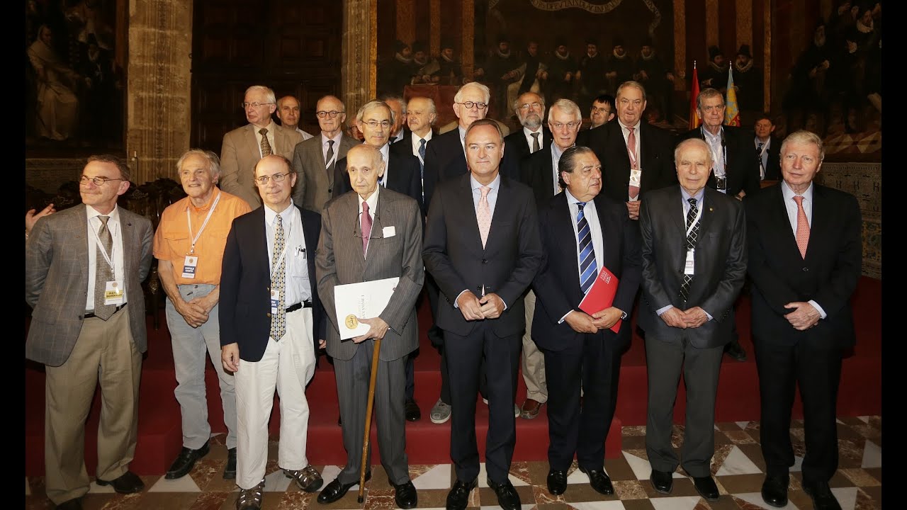 Alberto Fabra asiste a la proclamación de los Premios Rey Jaime I 2015