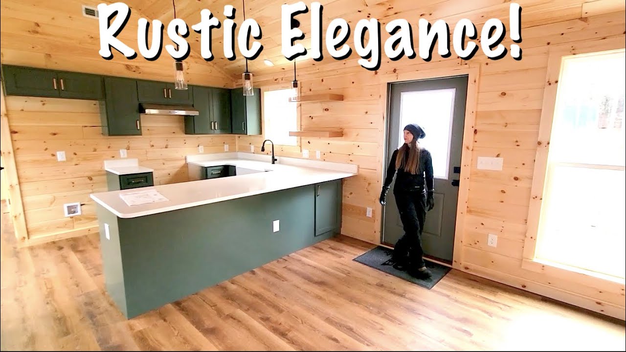 TINY HOUSE: ELEGANT AND RUSTIC