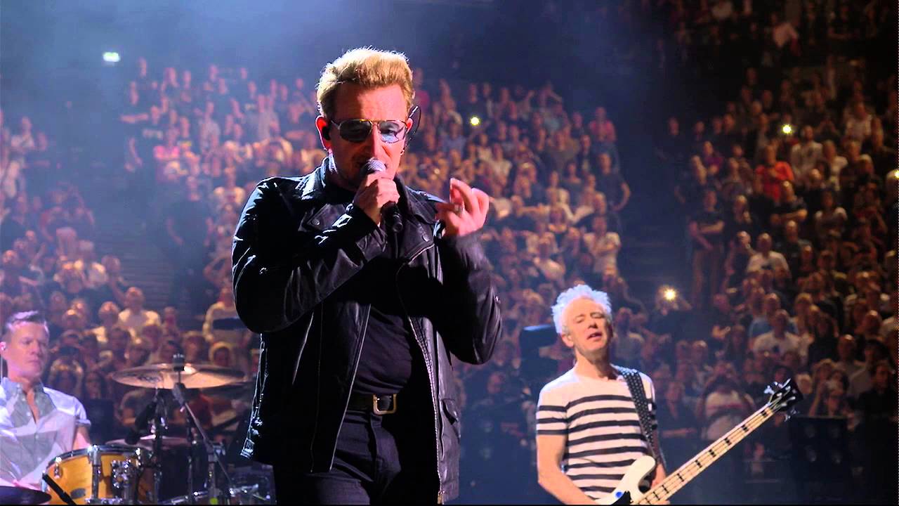 U2 - Paris 06/12/2015 - Performance footage [U2.com]