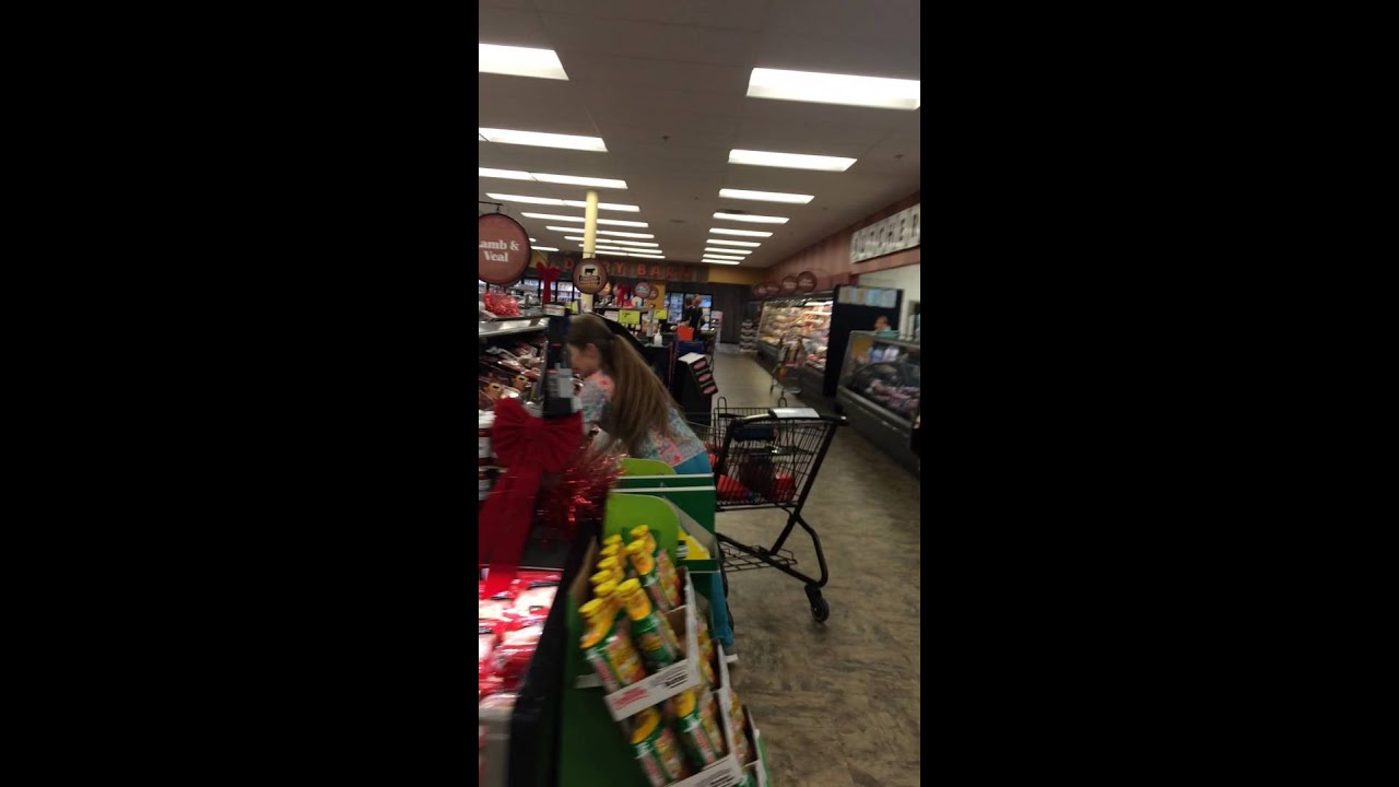 90 Second Shopping Spree at Buehler's Fundraiser