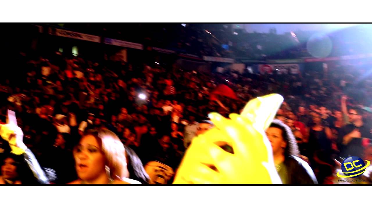 R. Kelly - Happy People Medley Live in Washington State