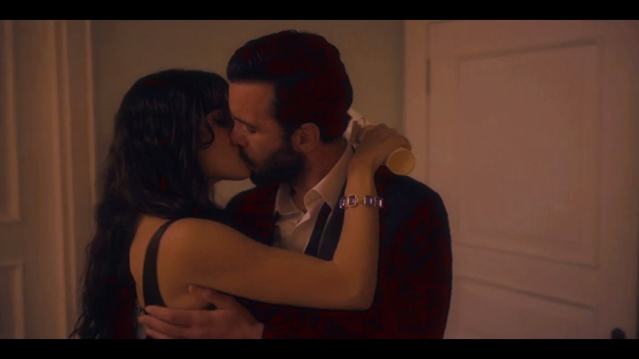 Gunes and Deniz Can't Remember to Forget You