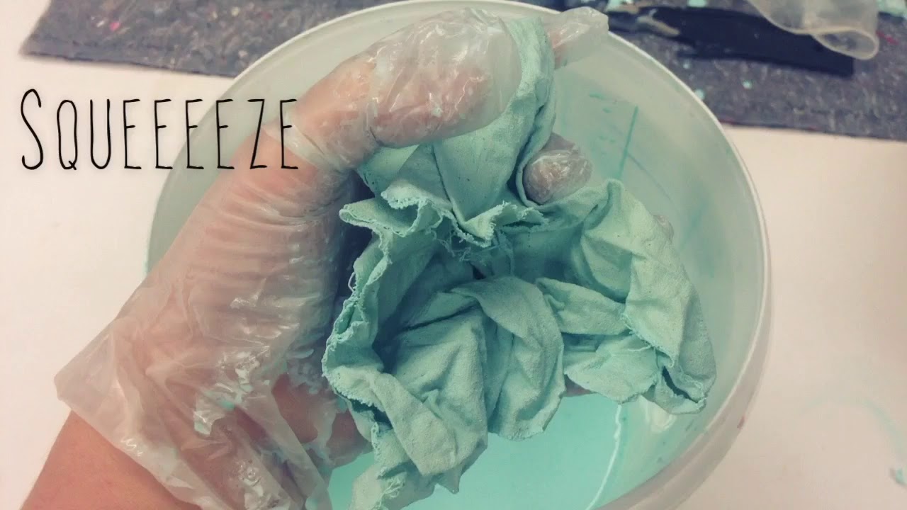 How to make a beach-wash pillow with Voodoo Molly Vintage Paint