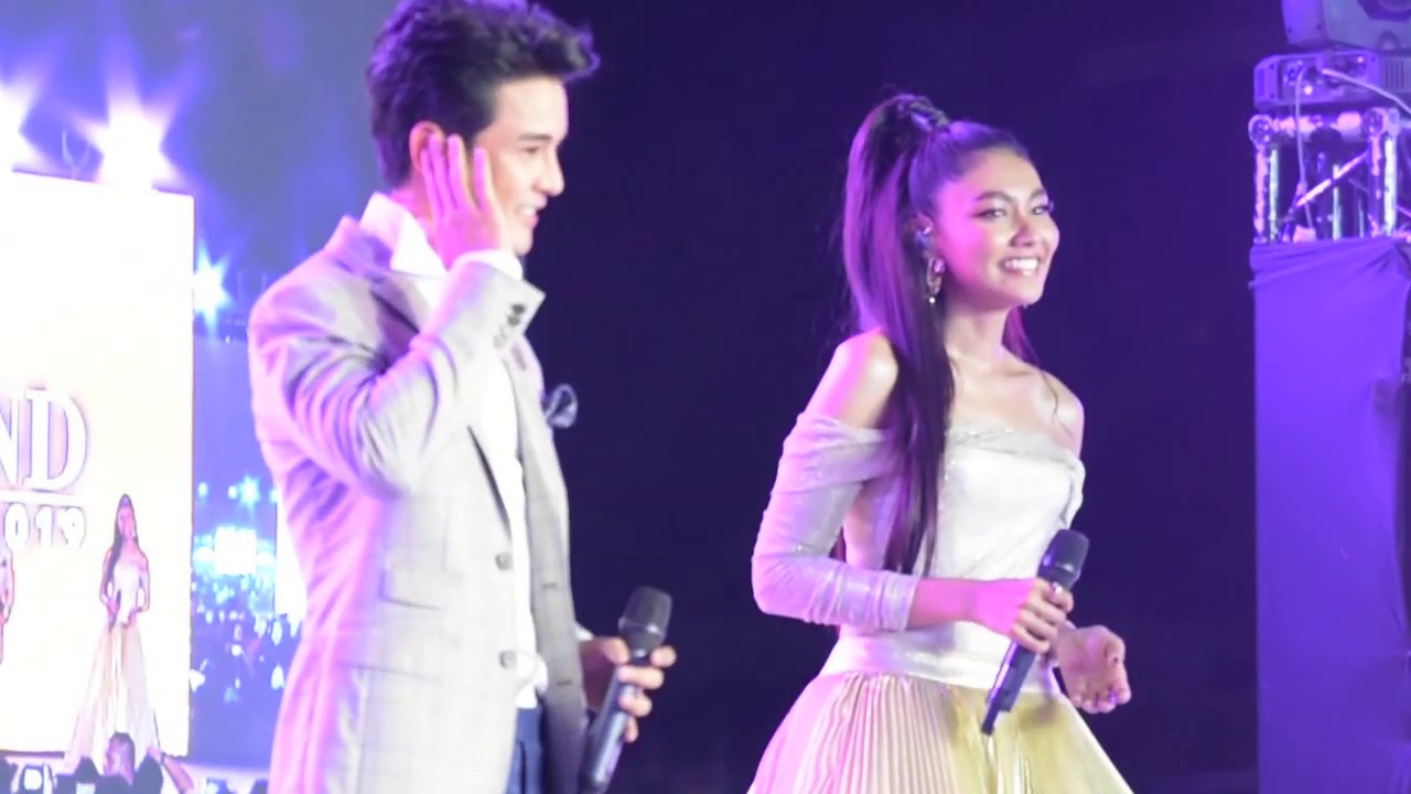 คู่ชีวืต #กันแก้ม ICONSIAM COUNTDOWN2019