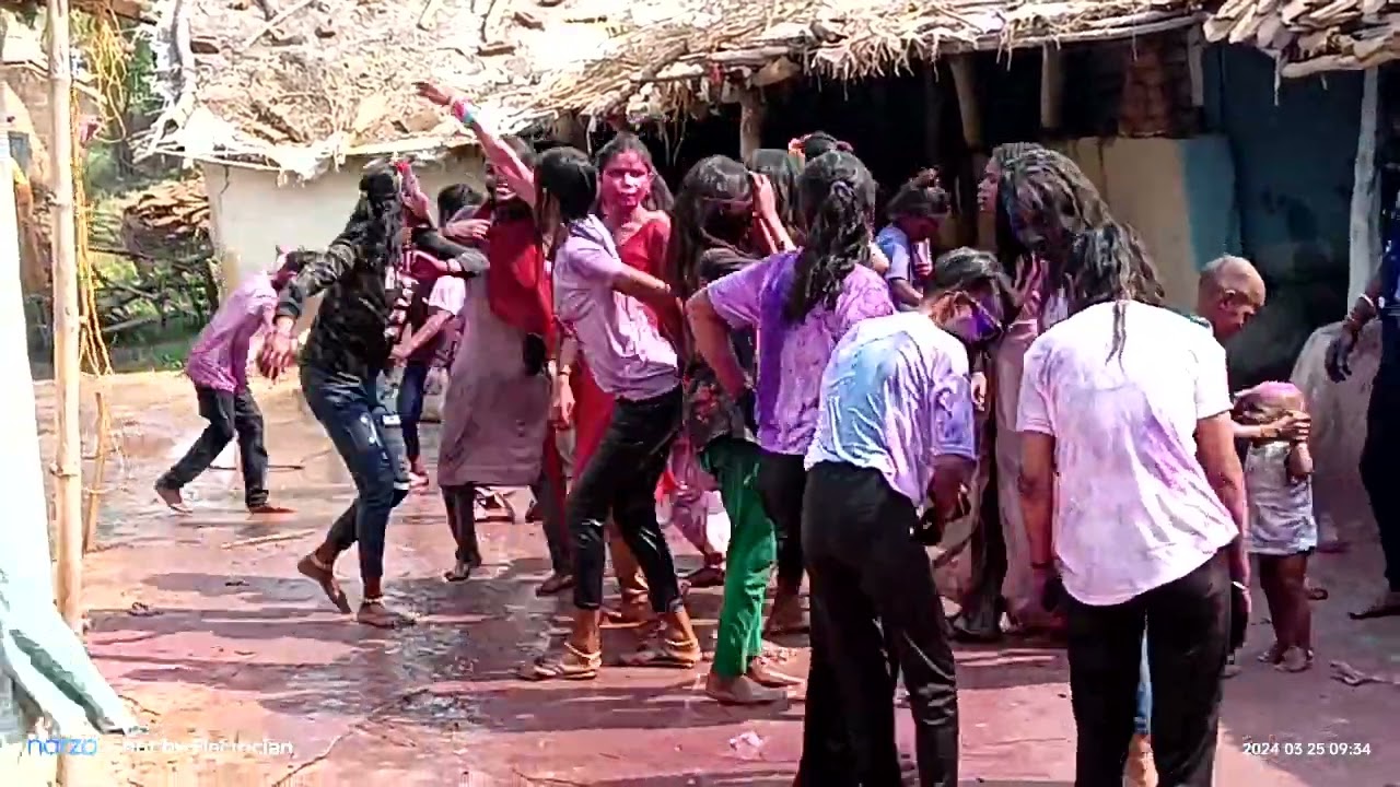 Hamar gaw ke holi me dans 11 (15)