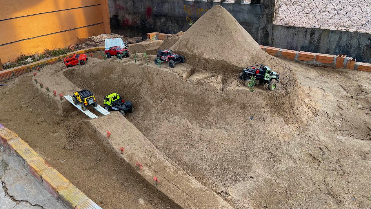 Mini RC Cars Take on Tough Sand Mountain Trails!⛰️