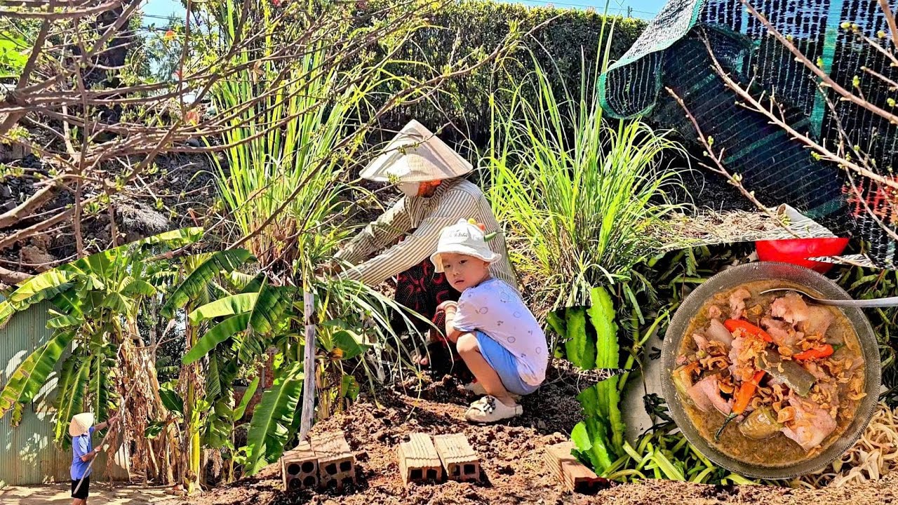 Huy động cả nhà đi hái lượm sơ chế để có một nồi mắm ruốc kho và một măm rau chà bá thật ngon