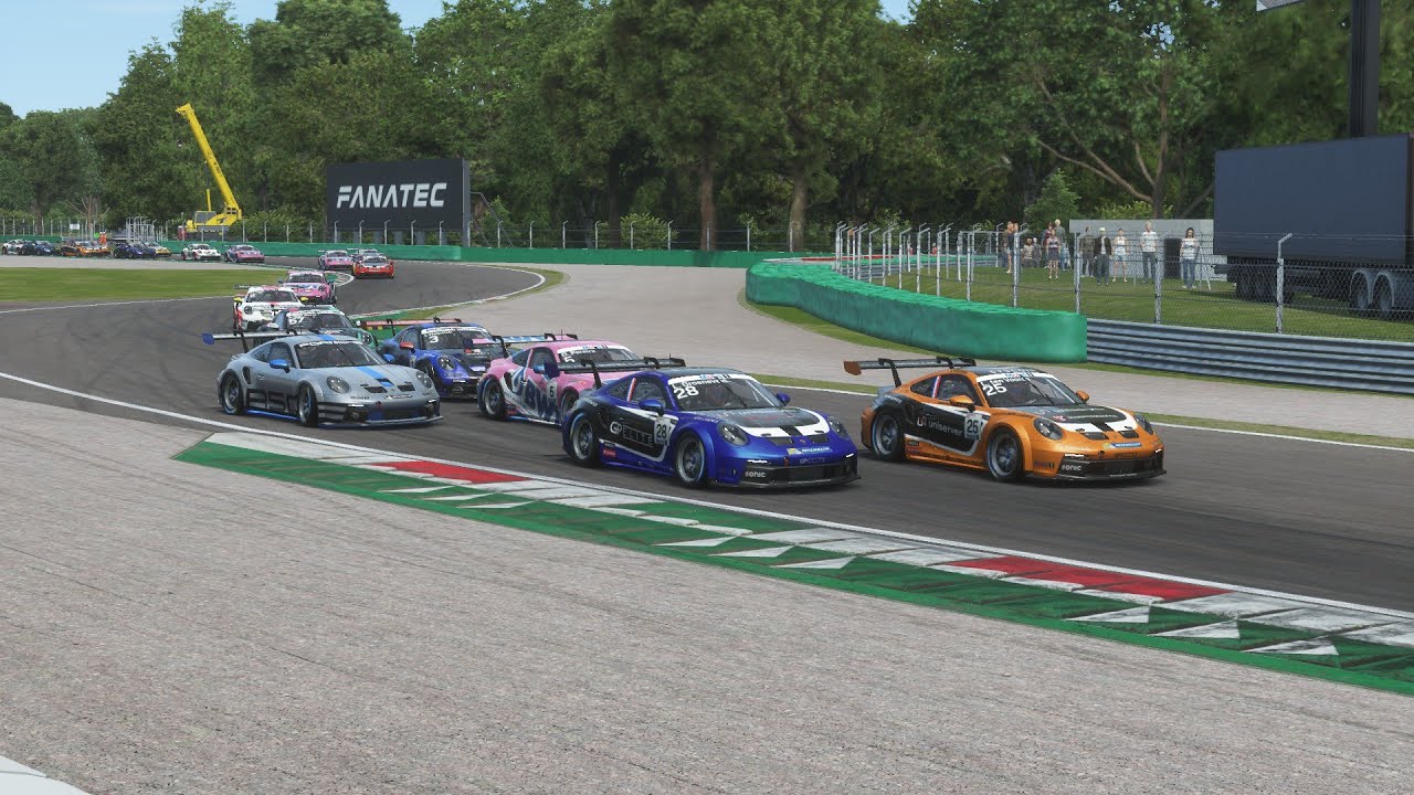 Best CAR in Simracing RIGHT NOW! - rFactor 2 Porsche 911 GT3 Cup (992) race at Monza