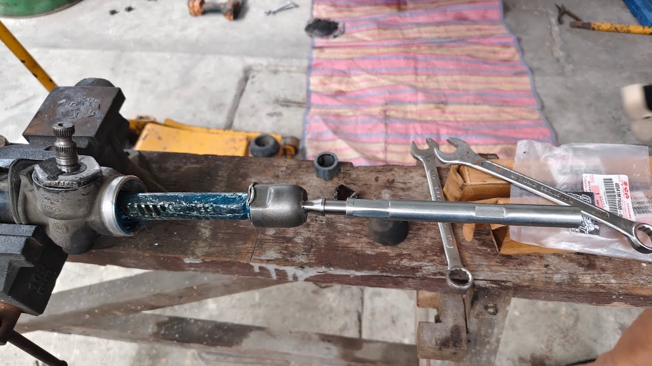 Noisy Underchassis Suzuki Alto Pulldown Rack and Pinion Assembly 